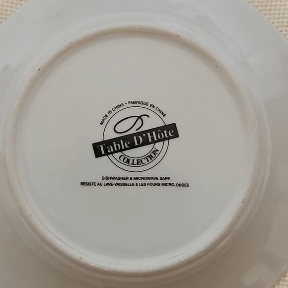 Table D'Hote 16 Pieces Porcelain Dinner Set Dishwasher & Microwave Safe White - Picture 3 of 16